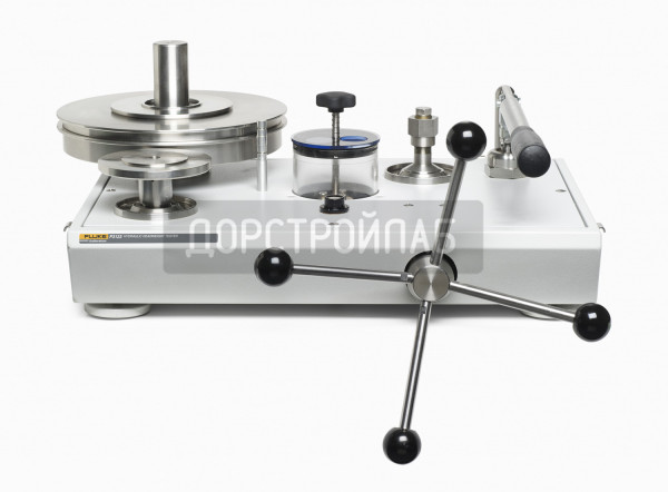 Гидравлический грузопоршневой манометр Fluke P3100